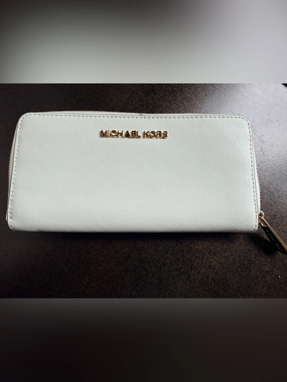 Michael Kors Jet Set Travel Saffiano Leather Continental Zip Around Wallet
